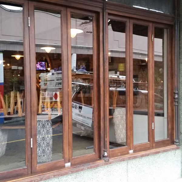 Folding-Doors-02