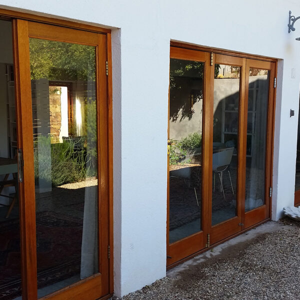 Folding-Doors-03
