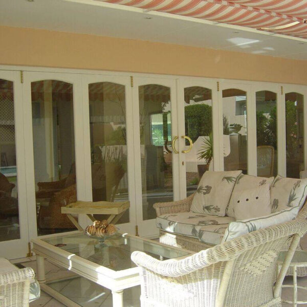 Folding-Doors-08